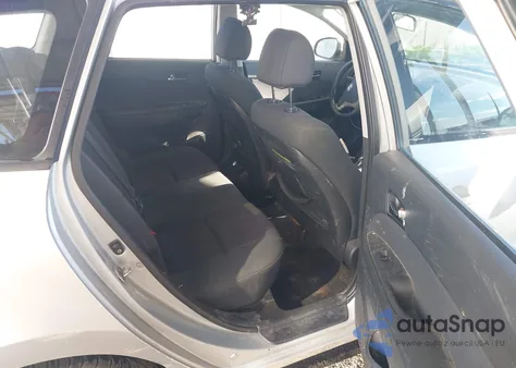 2010 Hyundai Elantra Touring Gls z USA, uszkodzony, nr VIN KMHDC8AE4AU074366